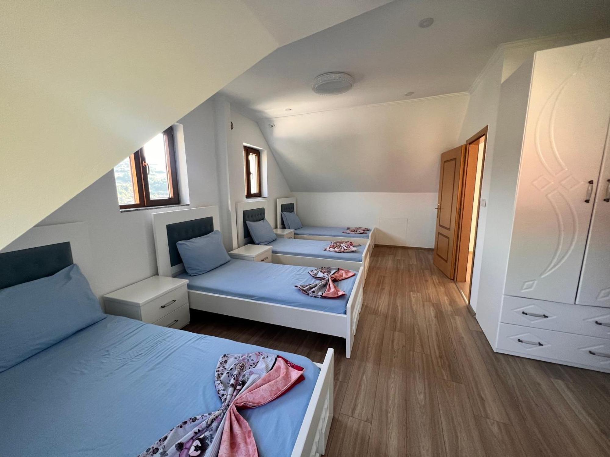 Guesthouse Kevin Kukes Bagian luar foto